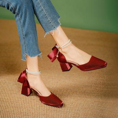 Баотоу полые сандалии новые квадратный носок высокий каблук толстый каблук красные свадебные туфли жемчужный средний каблук одинарные туфли