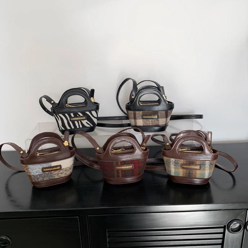 Новая мини-сумка из искусственной кожи на молнии для женщин, супер популярная, изготовленная на заказ, элегантная, универсальная, легкая и компактная