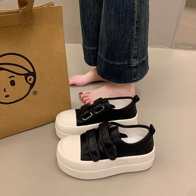 Женская обувь – Кроссовки