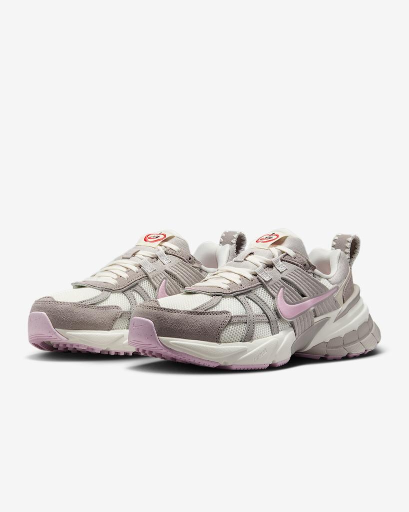 HV5997-161 Женские кроссовки Nike V2K Run (Женский)