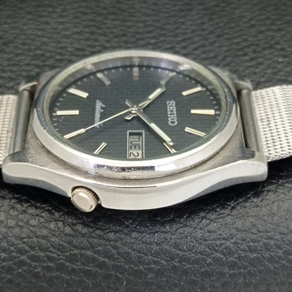AUTOMATIC 7009A VINTAGE SEIKO JAPAN MENS BLACK COLOR DIAL WATCH A701660-5 R206c-a701660
