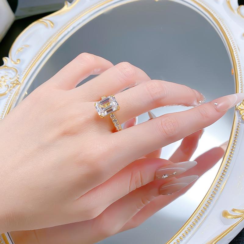 Mooijing S925 Silver Rock Candy Ring with 9x12mm Rectangular White Diamond - Trendy European & American Style