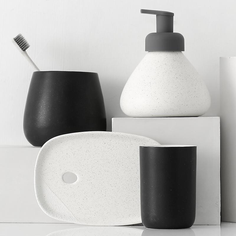 Nordic Ceramics Bathroom Supplies Набор из четырех предметов Аксессуары для ванной комнаты Набор из пяти предметов Бутылка для лосьона Чашка для ополаскивателя для полости рта Мыльница