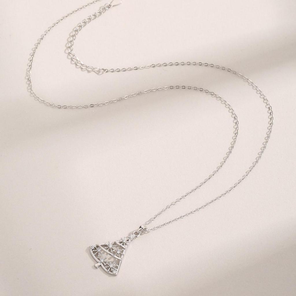 S925 Silver Snowflake & Christmas Tree Necklace: Stylish, Unique, and Elegant Clavicle Chain