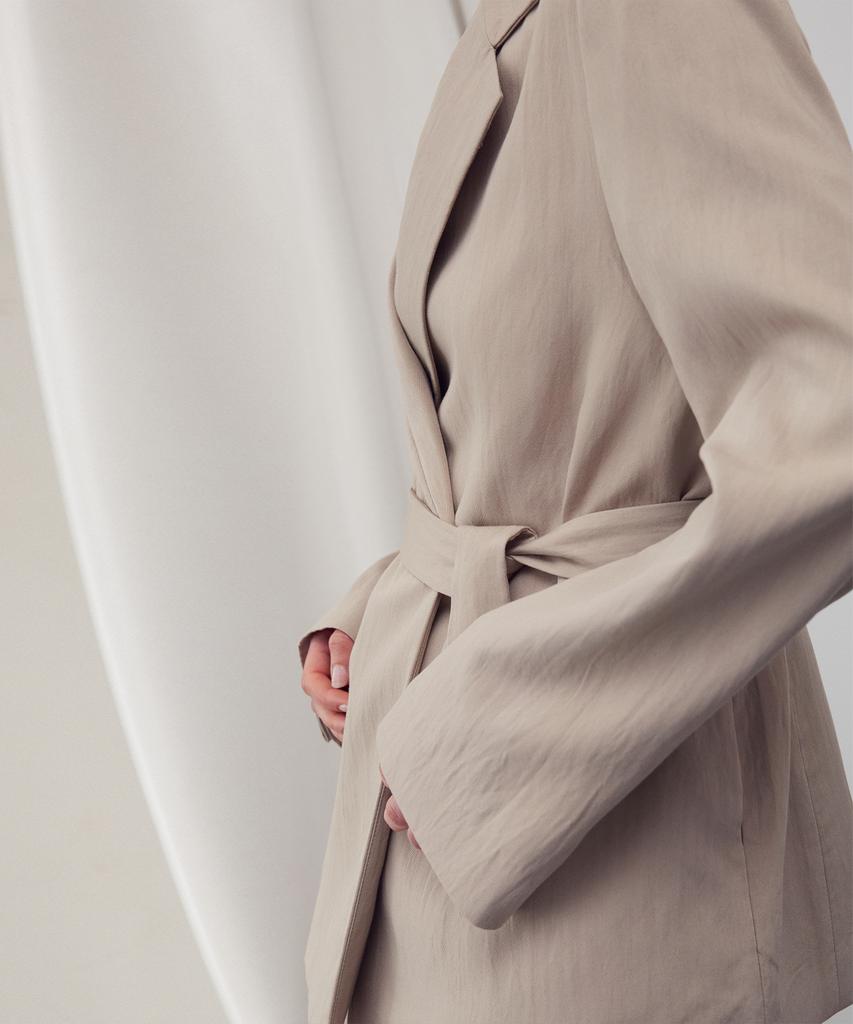 Re Rhee D-Ring Belted Jacket Beige