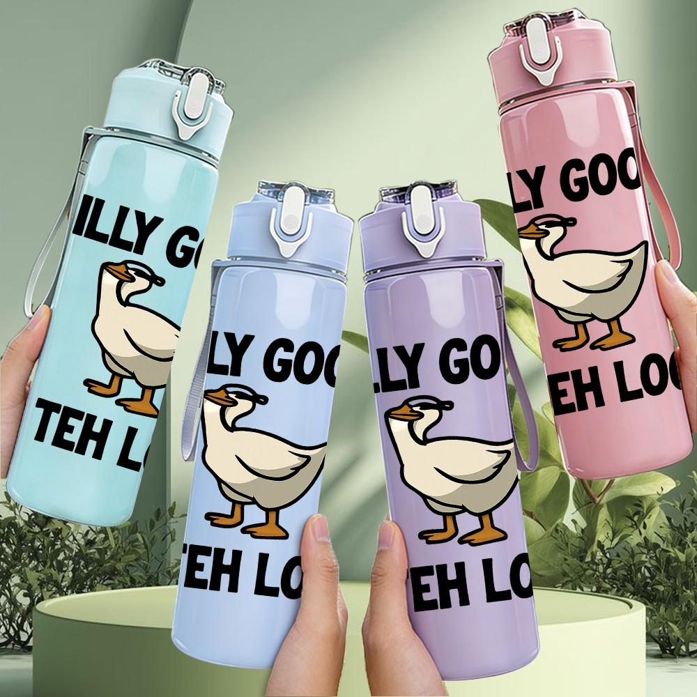 1PC Silly Goose Letter Duck Graphic 750ml Color Plastic Sports Water Bottle Leakproof Flip Straw Lid For Sports Office Home Use