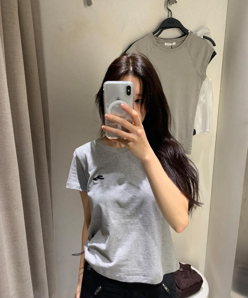 Футболка с аппликацией "Рог Тансанмагеум" (Серый)