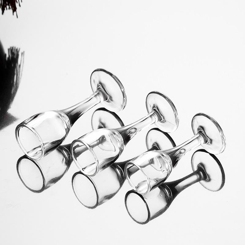 High-Stem Transparent Thickened Glass Maotai Liquor Cup with Decal