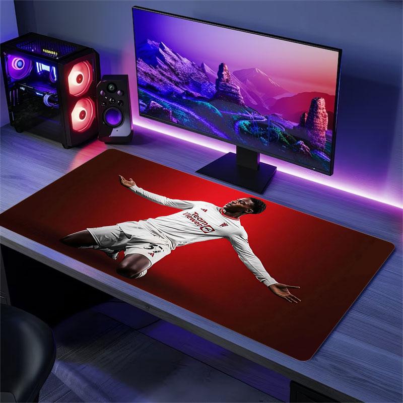 Kobbie Mouse Pad, Large Gaming Desk Mat, Non-slip XXL Mousepad for Laptop & Tablet, Mini PC Playmat with Stitched Edges