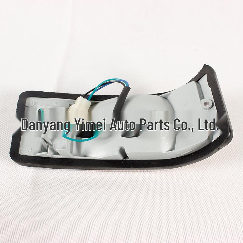 Поворотник для автомобилей и грузовиков Mitsubishi Nissan (Мульти-спецификация)
