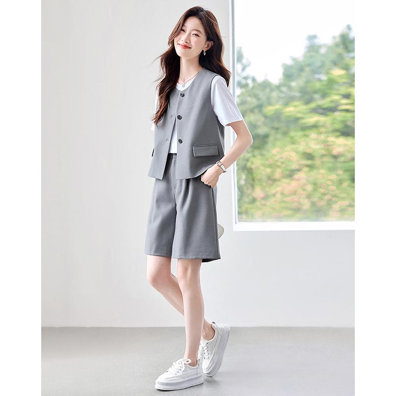 Design Sense Niche Fashion Temperament Slim Small Children's Vest + Shorts Set