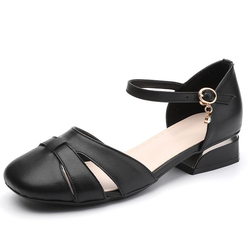 Сандалии из натуральной кожи с носком для женщин. Новая женская полая плетеная женская обувь. Летние сандалии на среднем каблуке с пряжкой в ​​одно слово.