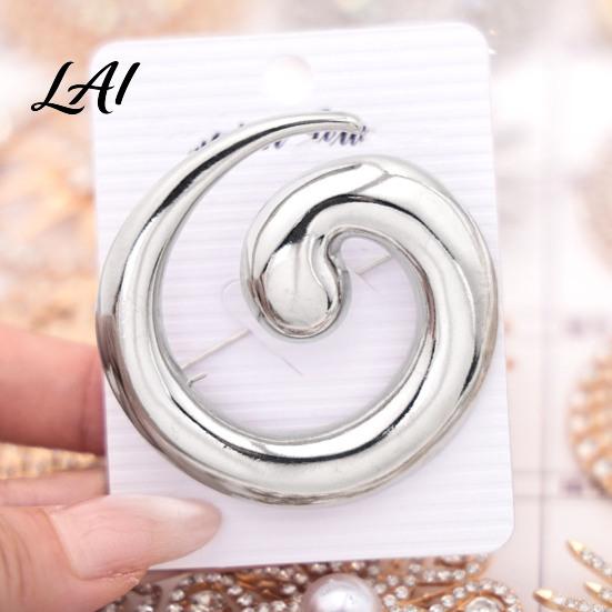 Spiral Design Brooch Minimalist Geometric Pin Art Badge for Men Women Decorative Alloy Pin Coats Suits Sweaters Scarves Clothing Decoration