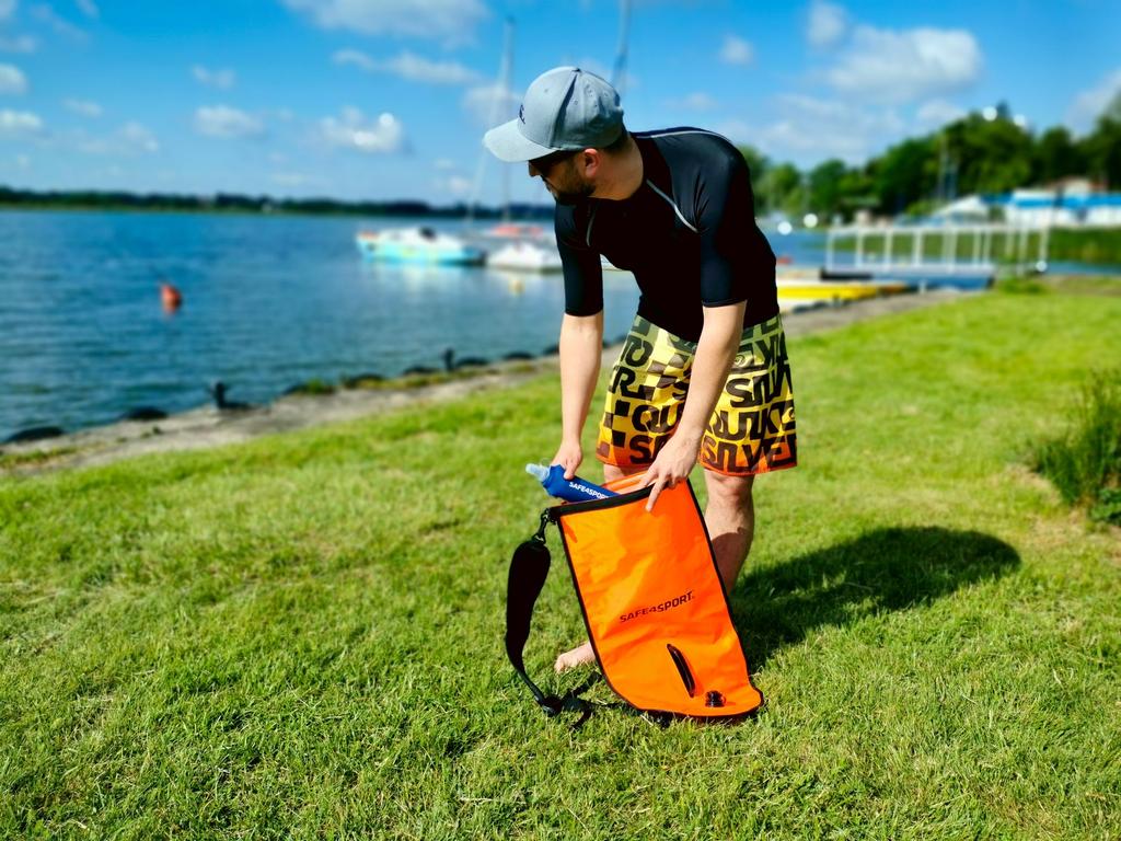 Bojka asekuracyjna do pływania runswimmer z funkcją plecaka xl