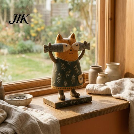 Durable Resin Sculpture for Desk Rustic Farmhouse Cat Figurine with Fish, Holding Fish Statue, Vintage Small Shelf Statue Living Room Hand Painted