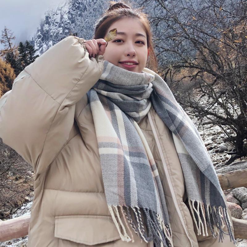 Milky Beige Plaid Thickened Scarf: Korean Style for Winter 2025