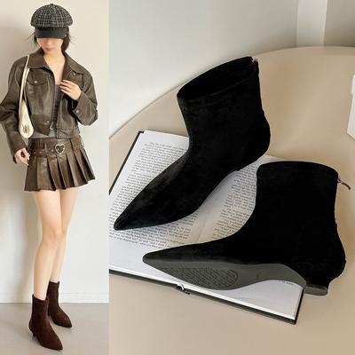 Женские остроносые короткие ботинки, осенние новые ботинки на внутренней платформе, универсальные продвинутые тонкие ботинки