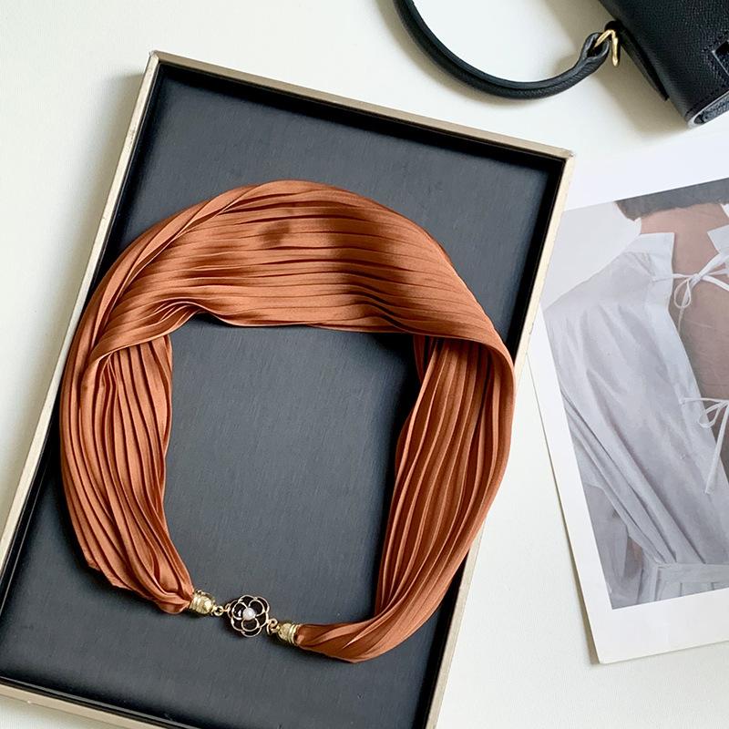 Новый монохромный магнитный шелковый шарф-ожерелье для женщин, плиссированный летний солнцезащитный головной платок, декоративный шарф