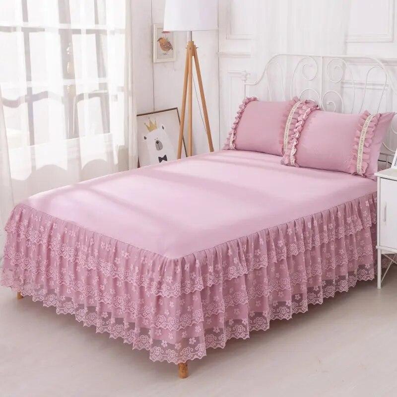 3pcs Set European Romance Lace Bed Skirt Soft Brushed Fabric Bedspread Princess King Queen Size 1pc Bed Skirt +2pccs Pillowcase