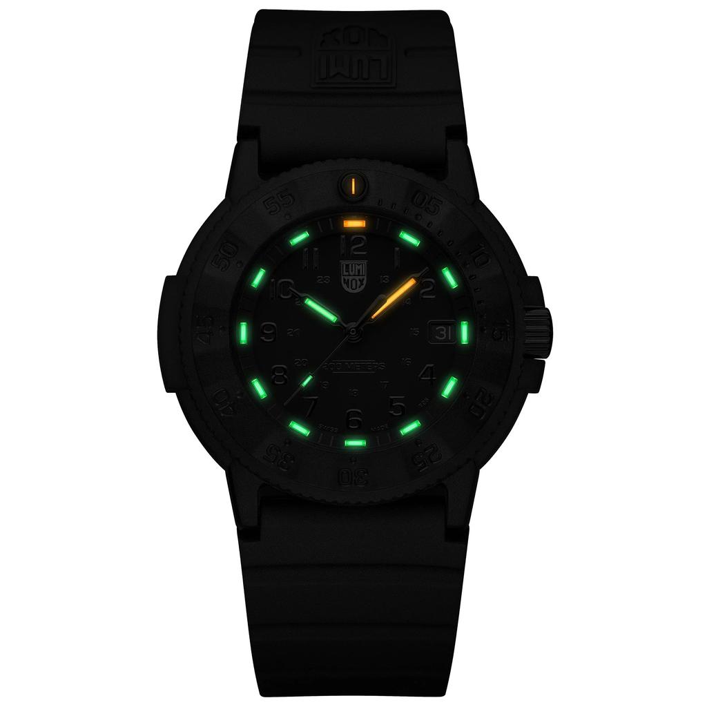 Аналоговые часы Luminox с ремешком из нержавеющей стали для мужчин XS.3001.EVO.BO, черный,