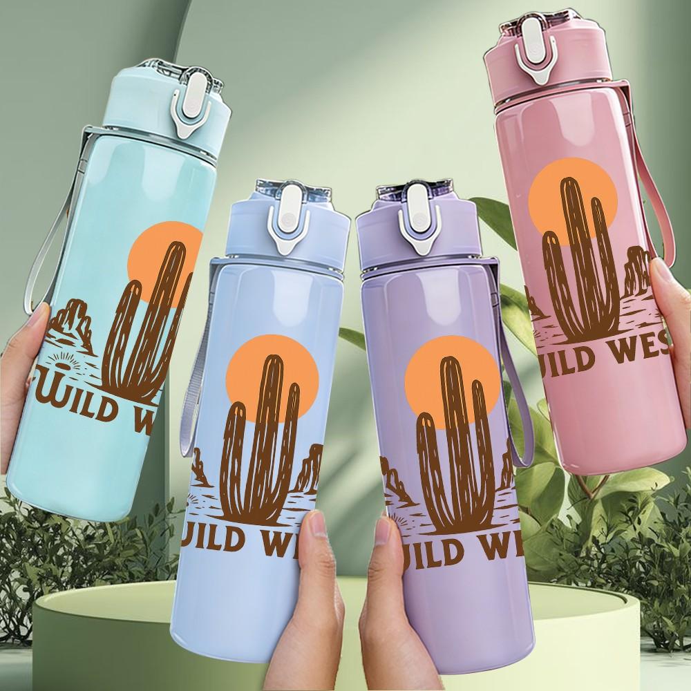 1PC Wild West Cactus Desert Print 750ml Color Plastic Sports Water Bottle Leakproof Flip Straw Lid Suitable for Sports Office Home Use