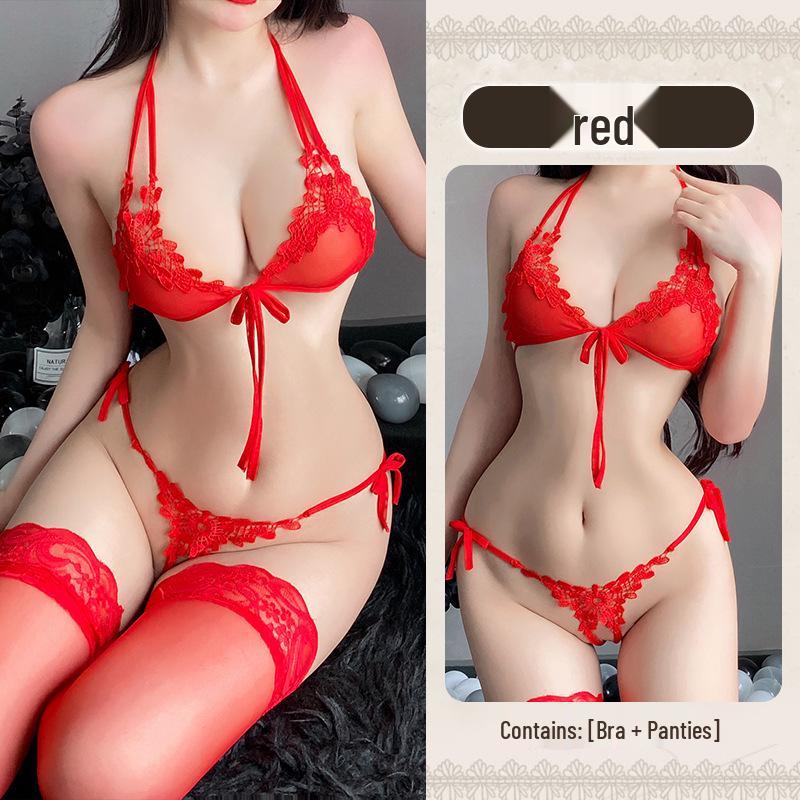 Кружевной комплект нижнего белья из трех предметов: Соблазнительный дизайн с открытой промежностью для маленькой груди