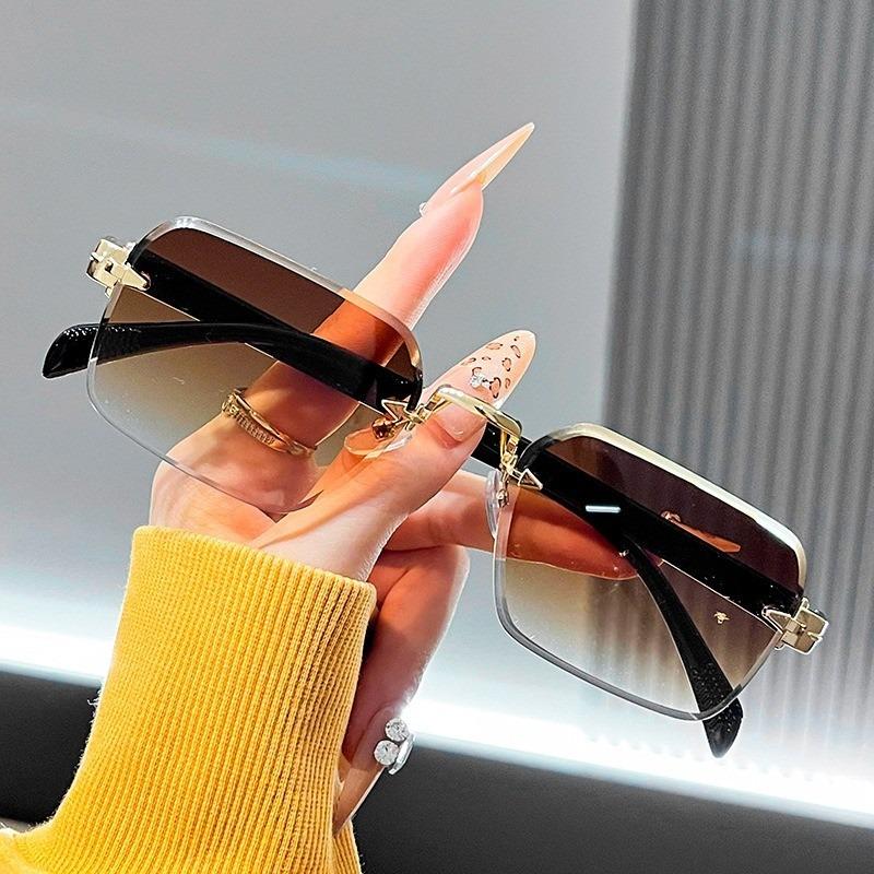1pcs Unisex Rimless Metal Rectangular Sunglasses, Polycarbonate UV lenses. Lightweight, comfortable, for business & casual wear.