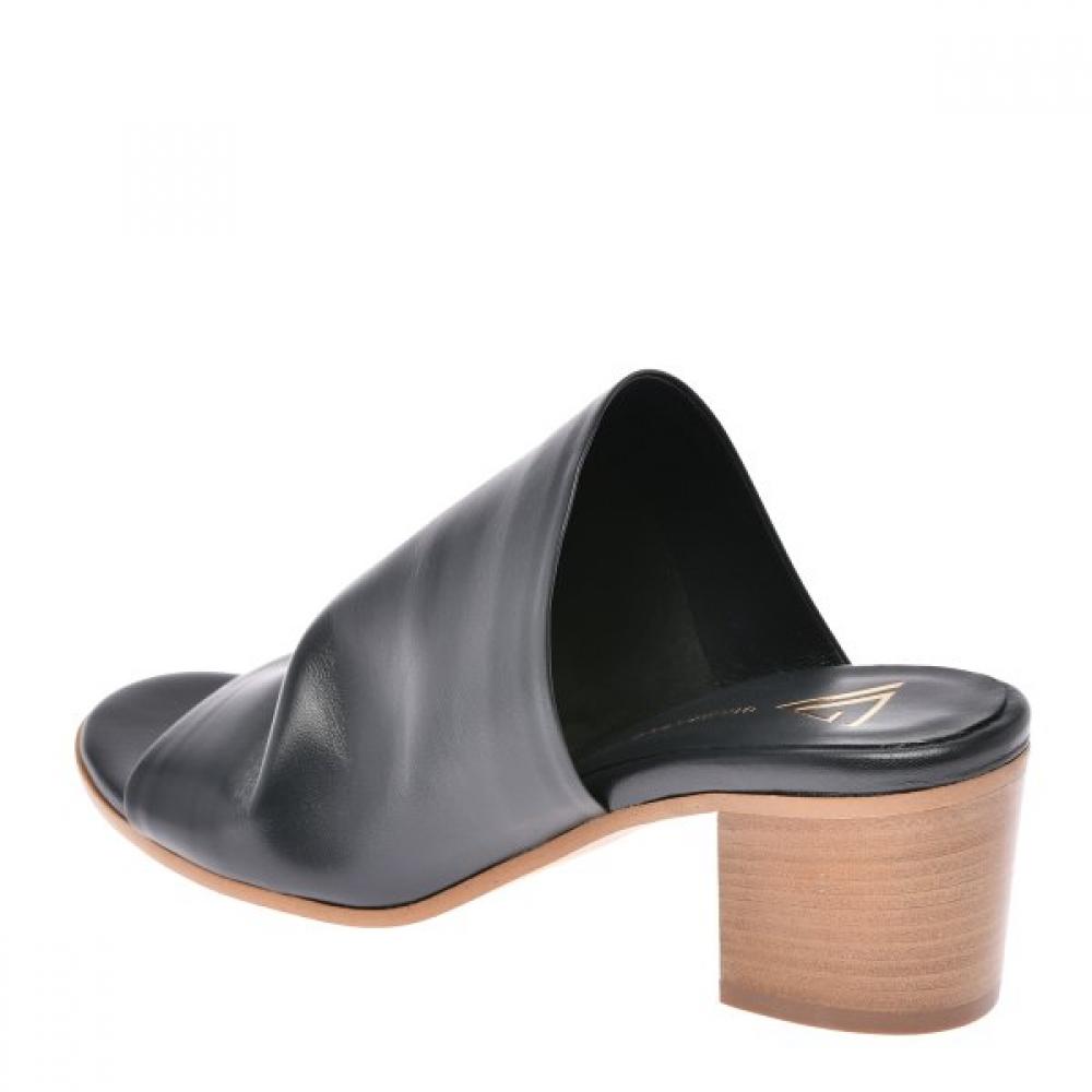 Giampaolo Viozzi Женские мюли Pecoro hS21vio001bk