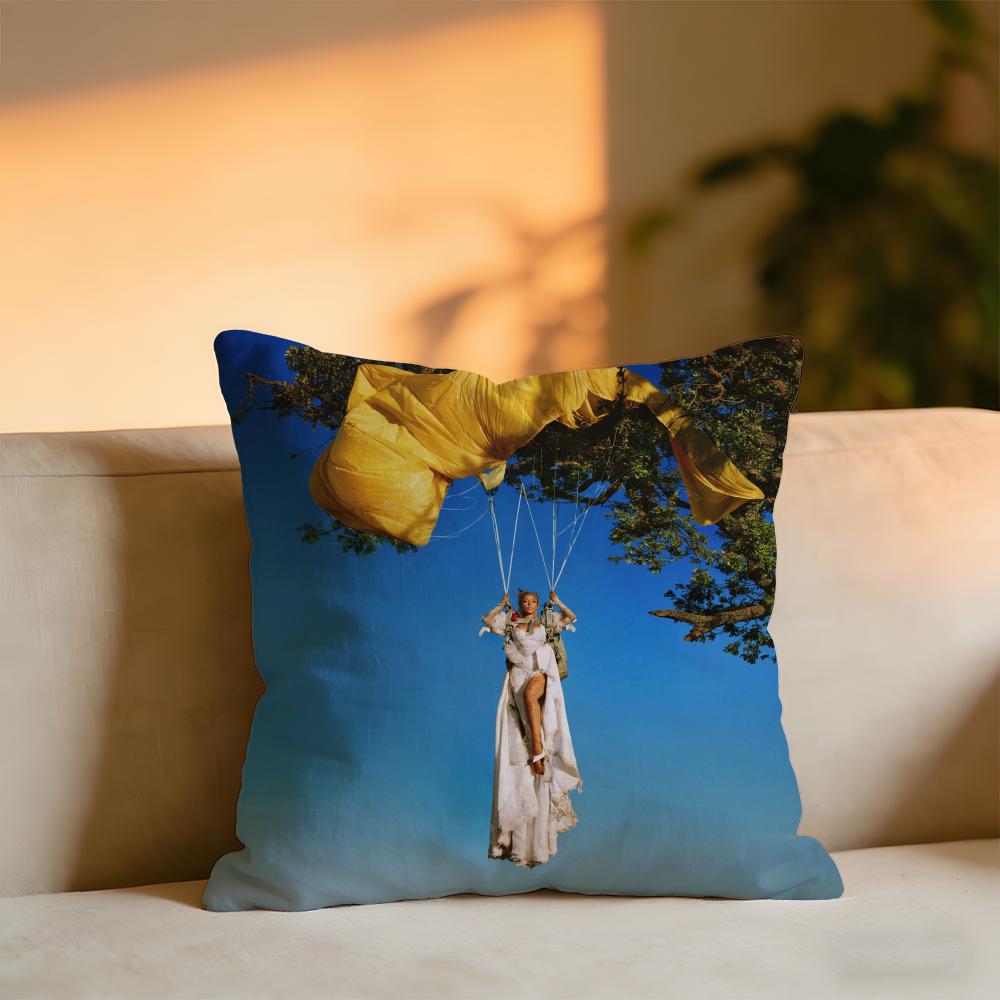 DDoja Cat Singer Cushion Cover Cozy Velvet Throw PillowSoft Warm Cushion For Sofa Bed