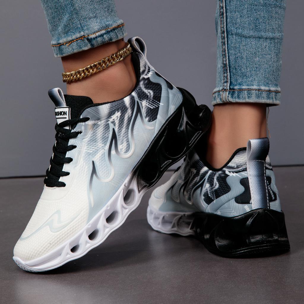 Fashion 2025 Running Shoes Men Women Lightweight Mesh Breathable Unisex Comfortable Flat Soft Tennis Shoes Summer Lace-up Sneakers Man