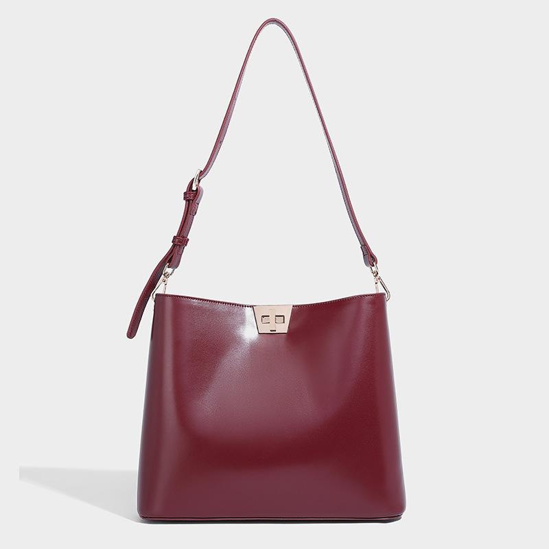 2025 Spring New Large-Capacity Handbag, High-End Shoulder Underarm Bag, Fashionable Commuting Crossbody Bucket Bag
