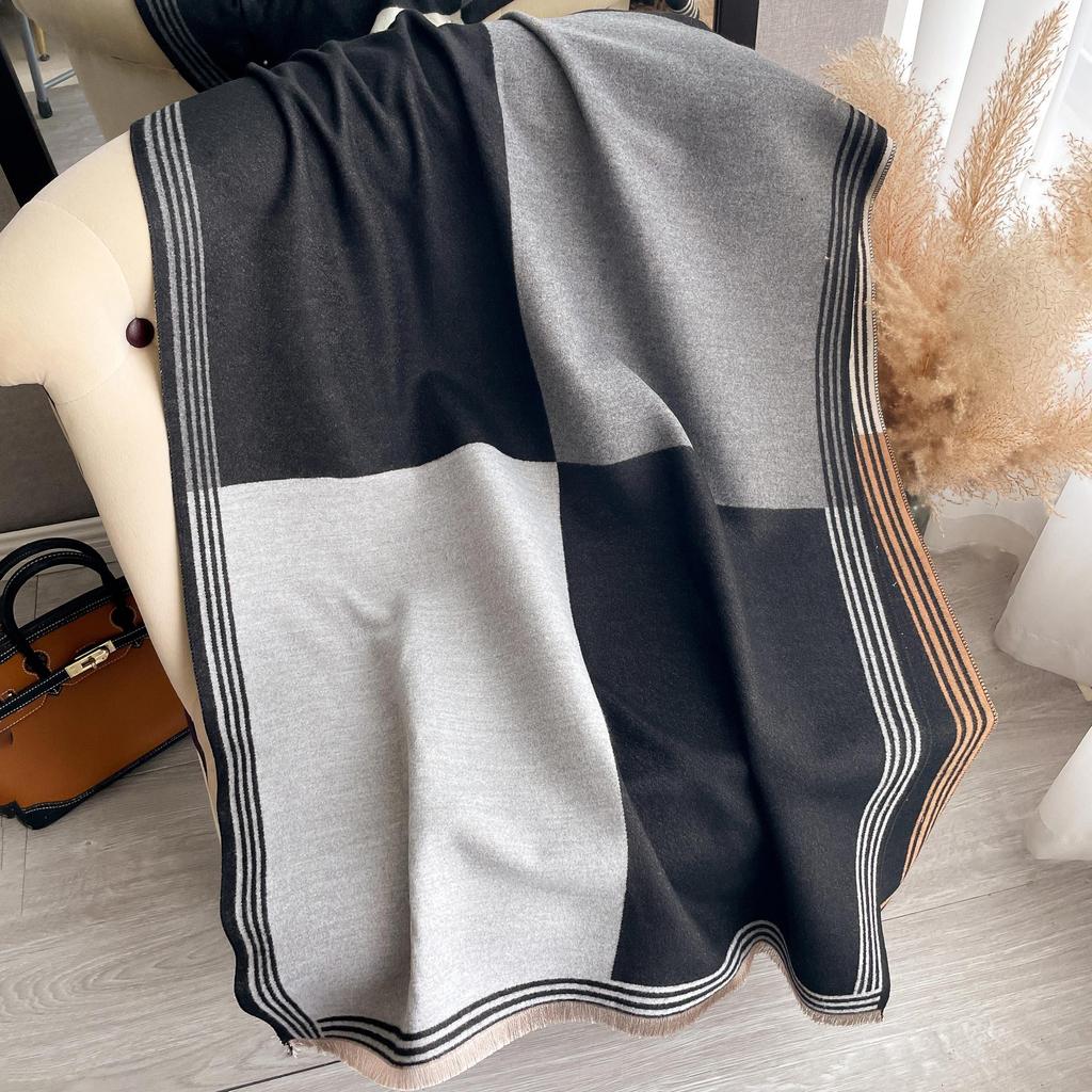Color Matching Fashion Imitation Cashmere Scarf Women's Shawl Scarf Thickened To Keep Out The Cold Shawl