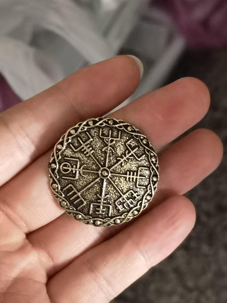 Скандинавская брошь «Концентрический узел» - Значок «Трикетра» викингов-пиратов в наличии