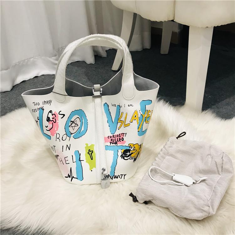 Instagram Influencer Little Tomato With The Same Letter Graffiti Vegetable Basket Tote Handbag Bucket Bag 2020 New Women's Bag