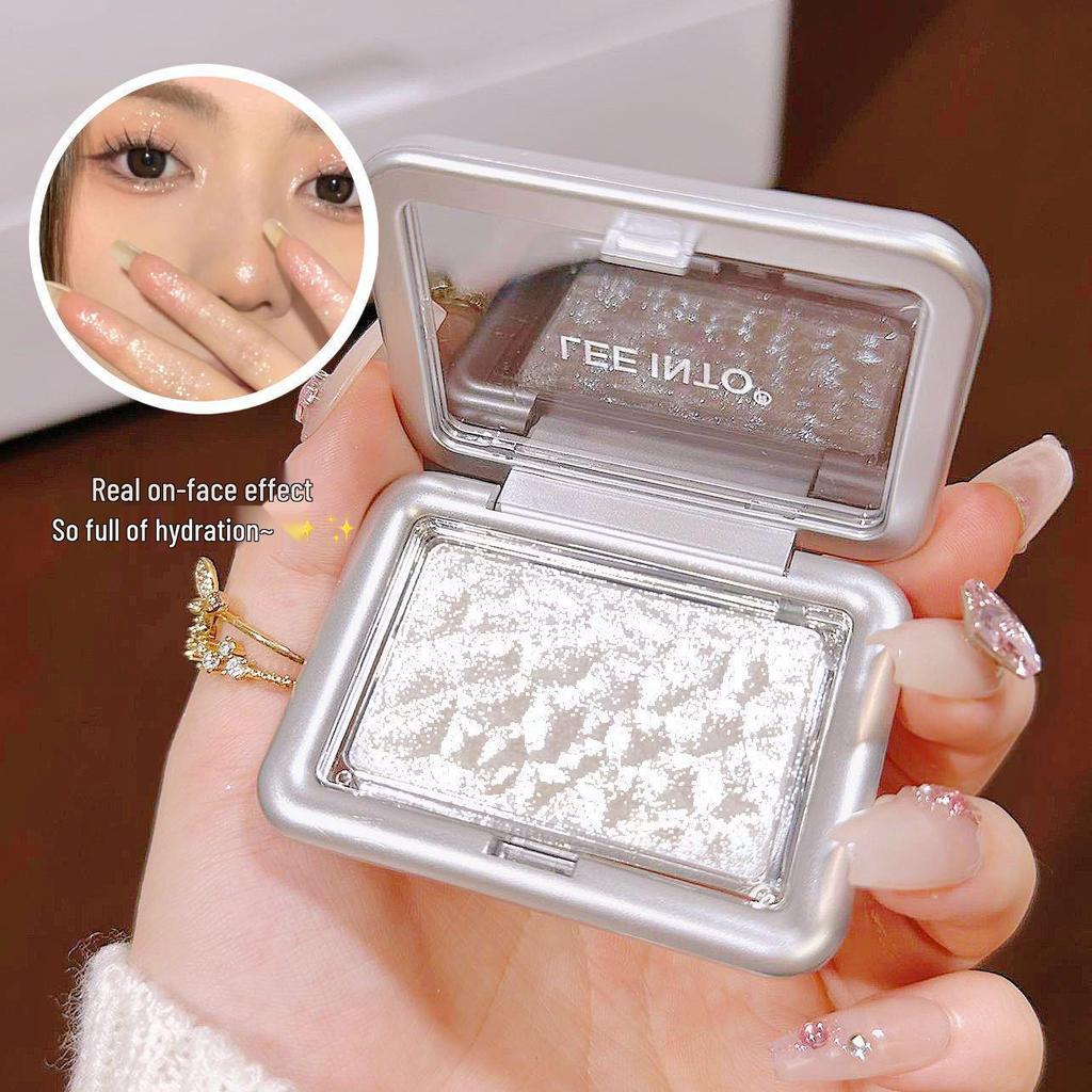 LEEINTO Dreamy Ripple Highlighter: Natural Shimmer Blush for Contouring and Body Brightening.