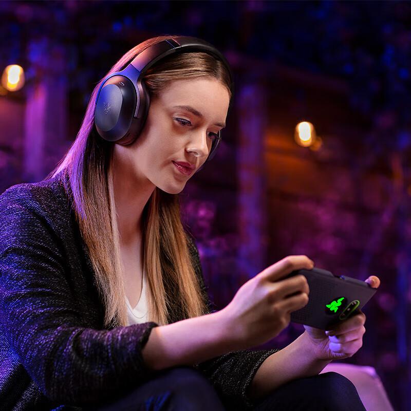 Беспроводная игровая гарнитура Razer Barracuda Pro
