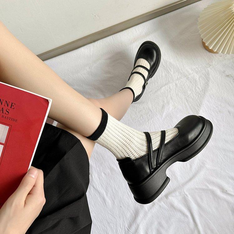 Женские туфли-лодочки Mary Jane на толстом каблуке, платформе, с пряжкой в форме сердца, с неглубокими кружевными босоножками с круглым носком в стиле Лолиты, милые модные женские туфли