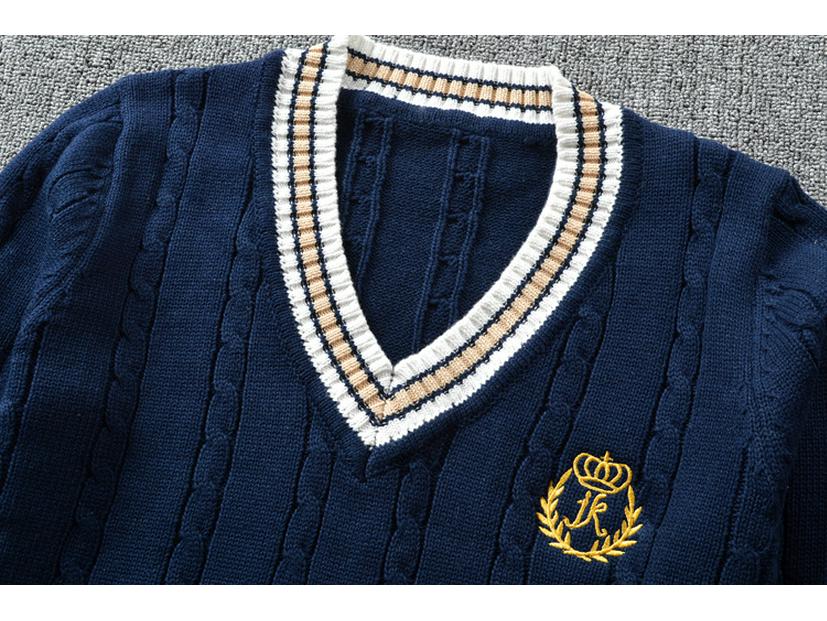 Унисекс Британский стиль JK Униформа V-образный вырез Вышитый школьный свитер