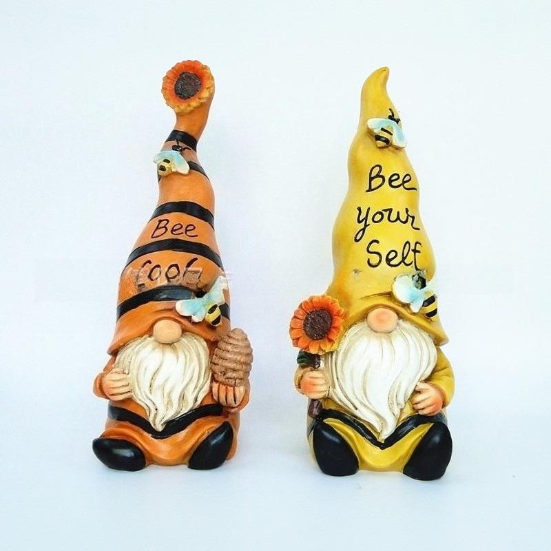 Garden Gnome Elf Resin Crafts Ornament Outdoor Yard Decor Statue