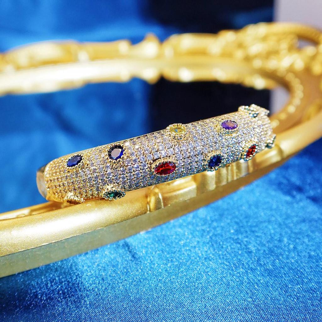 CMM Dubai Bride Европейский ретро Итальянский матовый ручной работы Золотой этнический стиль Западный цветной циркон Женский браслет Браслет-подвеска