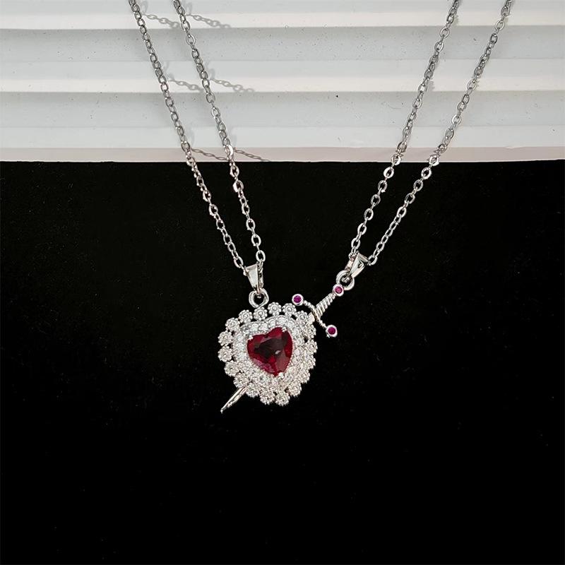 Tk Меч Любовь Парное Ожерелье Простой Личности Универсальный Сердце Кинжал Мужские И Женские Аксессуары Подвеска