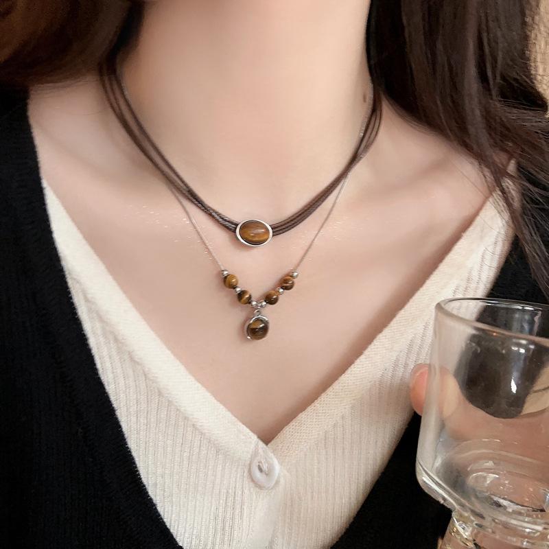 Винтажное кожаное ожерелье с подвеской из камня тигровый глаз, женская нишевая ключичная цепочка класса люкс, высококачественная двухслойная накладная цепочка для свитера