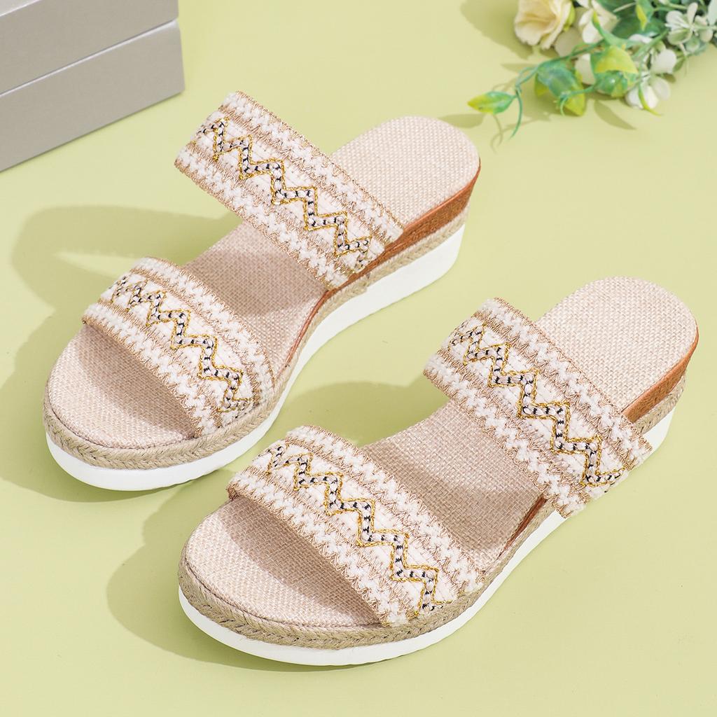 2024 2024 Лето Новинка 2024 Женские туфли на толстой танкетке с каблуком большого размера с повседневными тапочками на танкетке