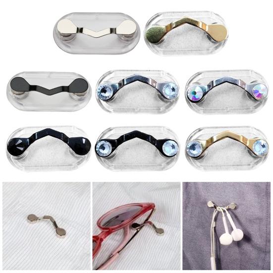 Glasses Holder Convenient Magnetic Eyeglass Holder Durable Anti-slip Sunglass Holder for Men And Women