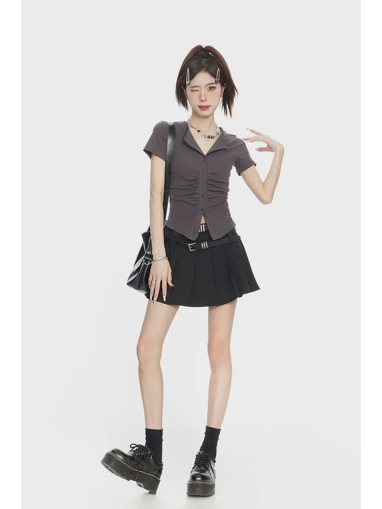 Футболка Chic Slim Fit с коротким рукавом и V-образным вырезом: Модный стиль горячей девушки