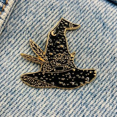 Шитье и вязание – Значки