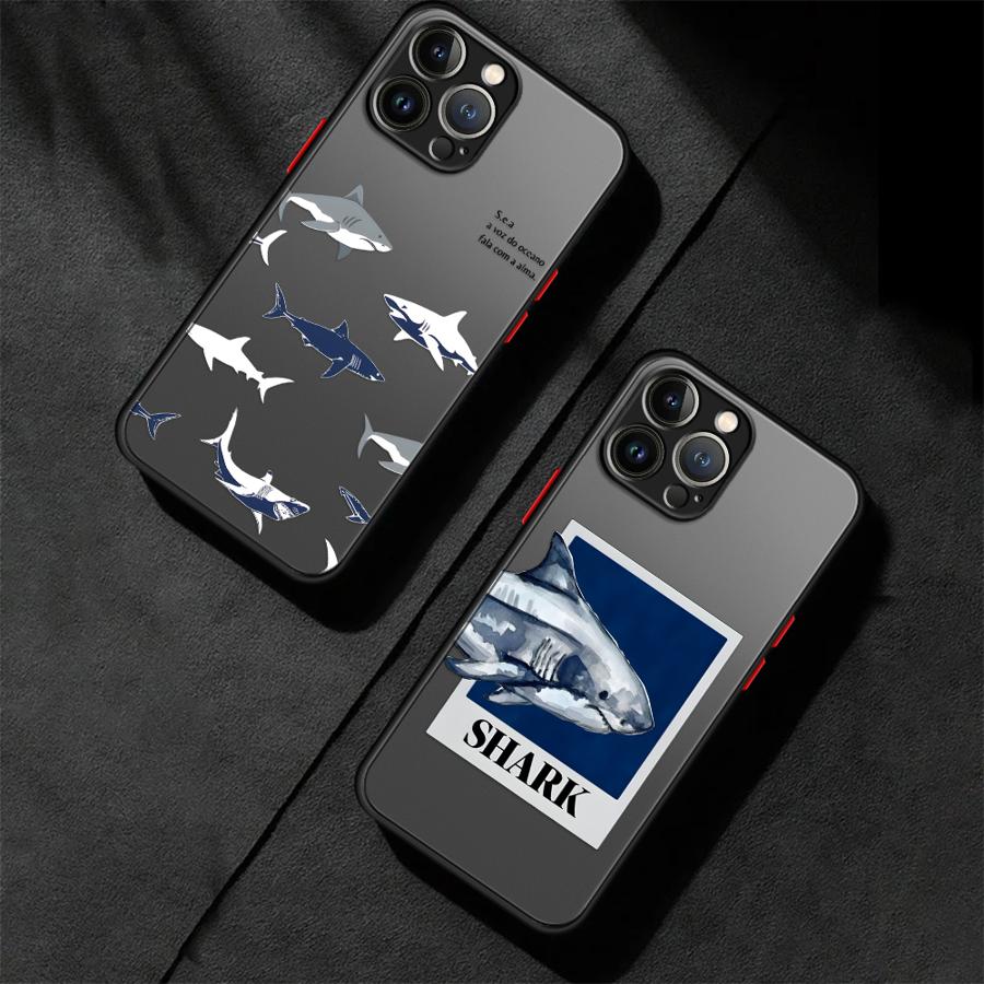 Мультяшная акула Funda Задняя крышка чехла для телефона для iPhone 17 Pro Max 14 16 Plus 7 8 SE 12 15 Air 11 13 Mini XS XR