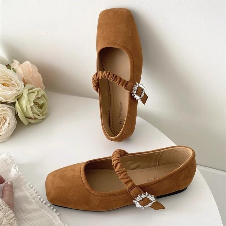 Вечерний бриз нежный мелкий рот балетки Мэри Джейн женские туфли 2025 новое лето с юбкой низкий каблук темперамент одиночные туфли