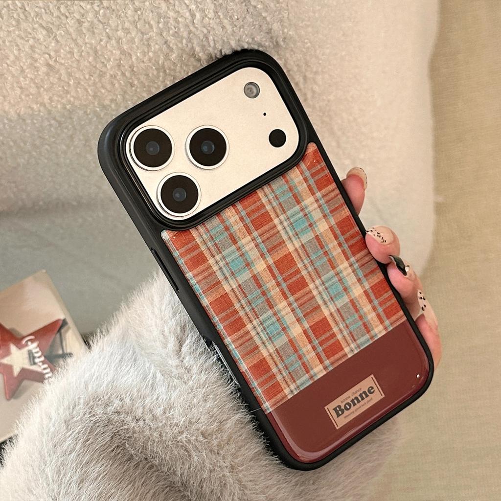 Vintage burgundy plaid phone case suitable for Apple 17 Pro Max, iPhone 16, hard resin, fall-proof for 15, autumn and winter, 13