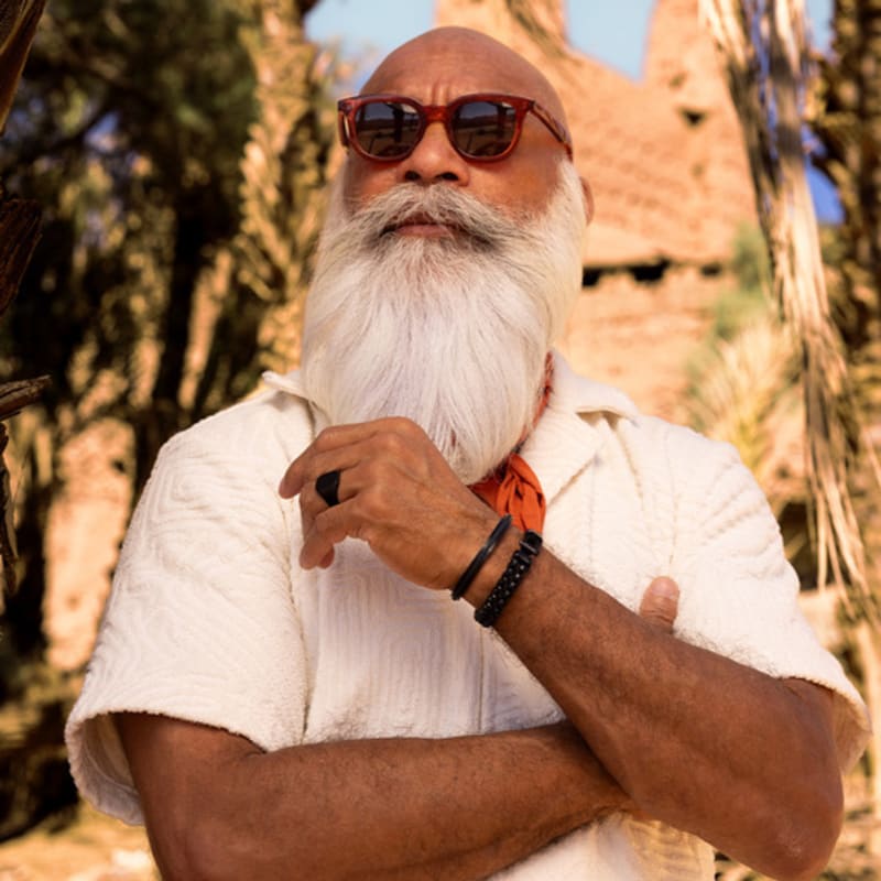 PIG & HEN Signet 16 Classic Ring - Black